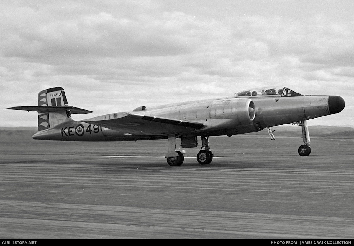 Aircraft Photo of 18490 | Avro Canada CF-100 Canuck Mk.4A | Canada - Air Force | AirHistory.net #744652