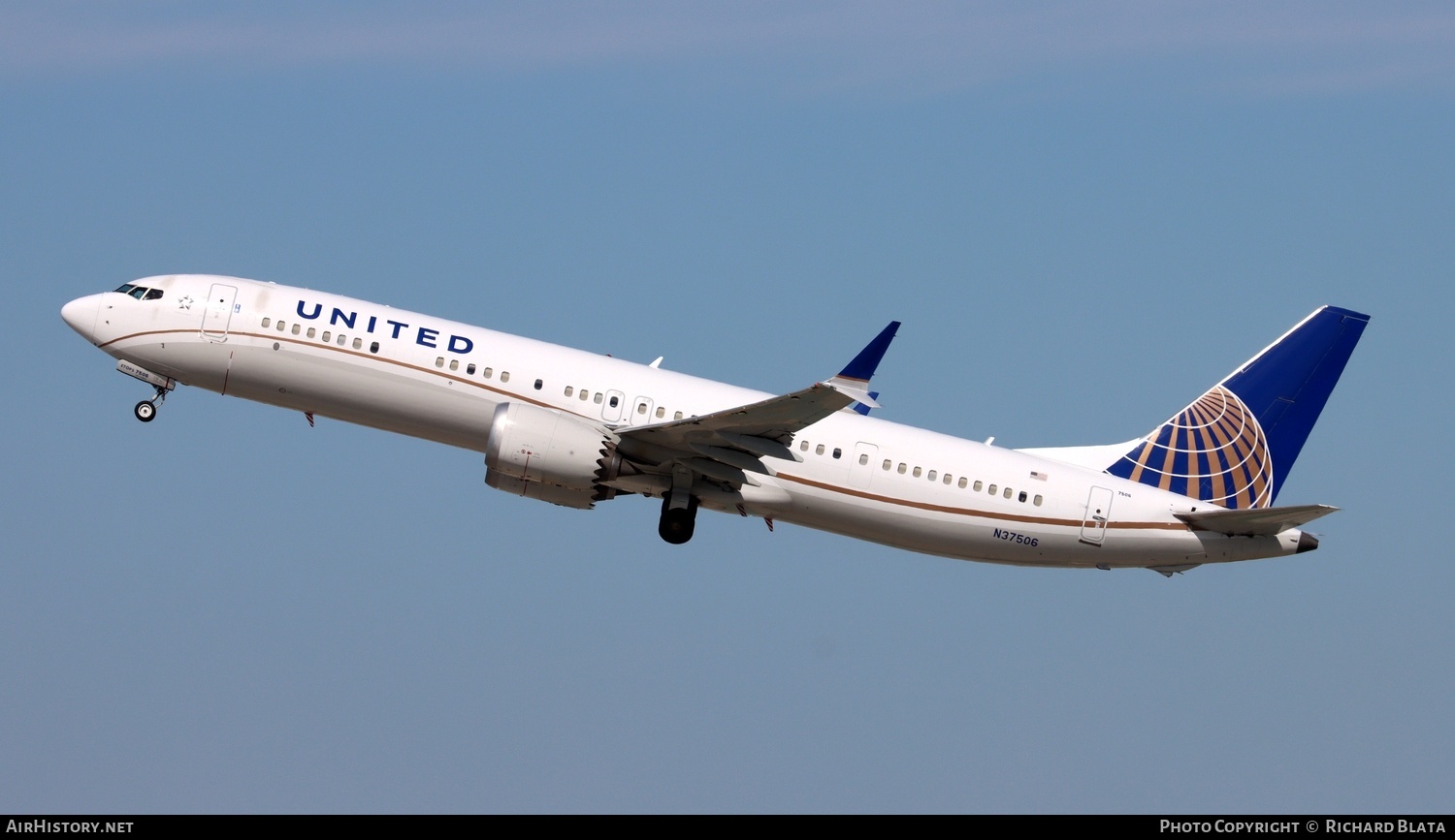 Aircraft Photo of N37506 | Boeing 737-9 Max 9 | United Airlines | AirHistory.net #744661