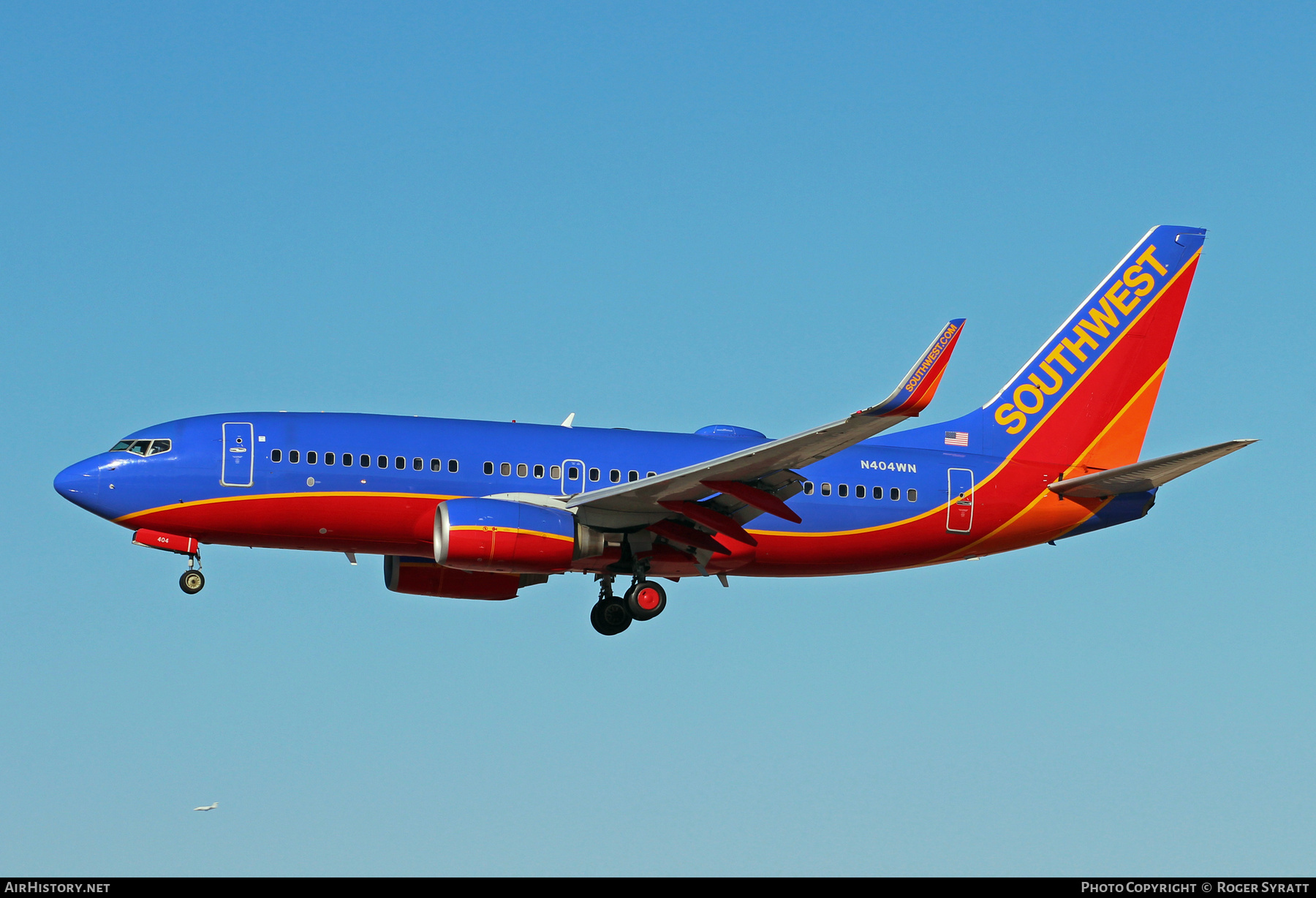 Aircraft Photo of N404WN | Boeing 737-7H4 | Southwest Airlines | AirHistory.net #744827
