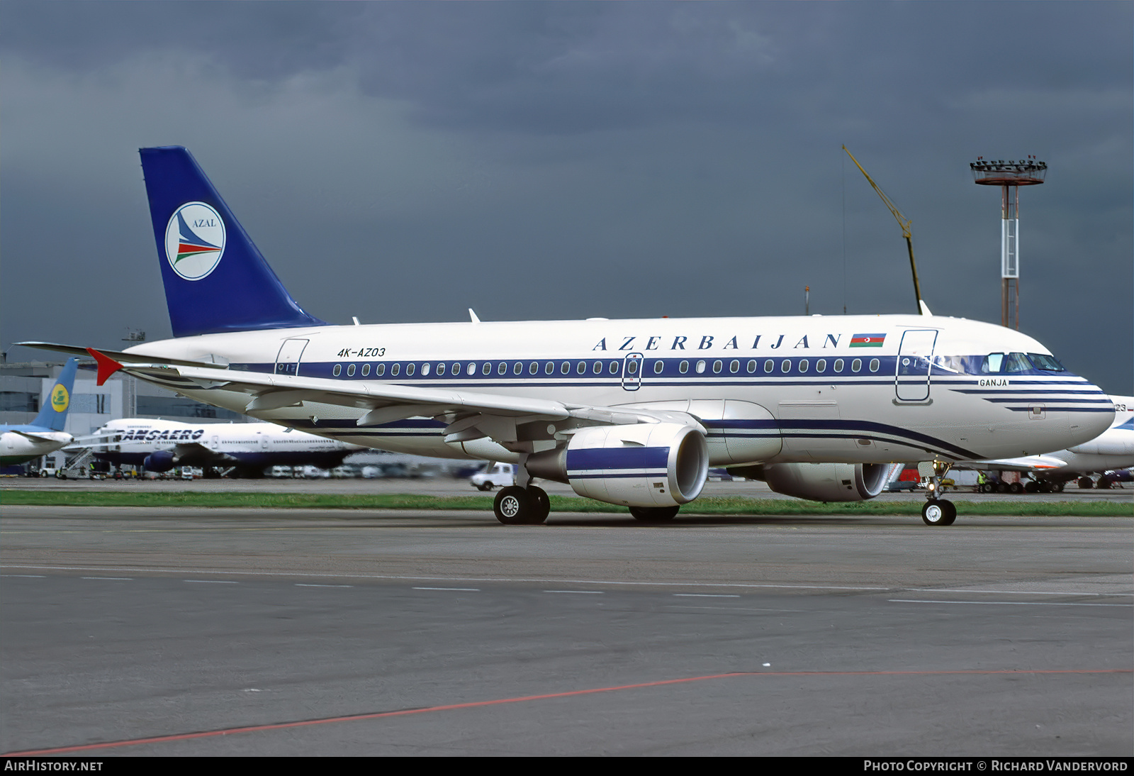 Aircraft Photo of 4K-AZ03 | Airbus A319-111 | Azerbaijan Airlines - AZAL - AHY | AirHistory.net #744843