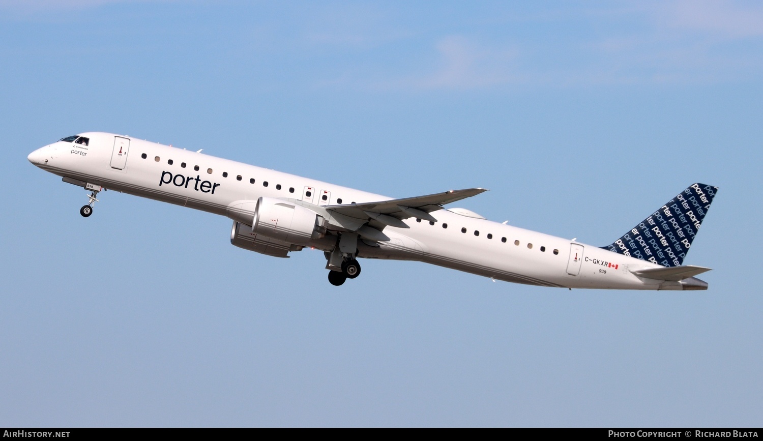 Aircraft Photo of C-GKXR | Embraer 195-E2 (ERJ-190-400) | Porter Airlines | AirHistory.net #744862