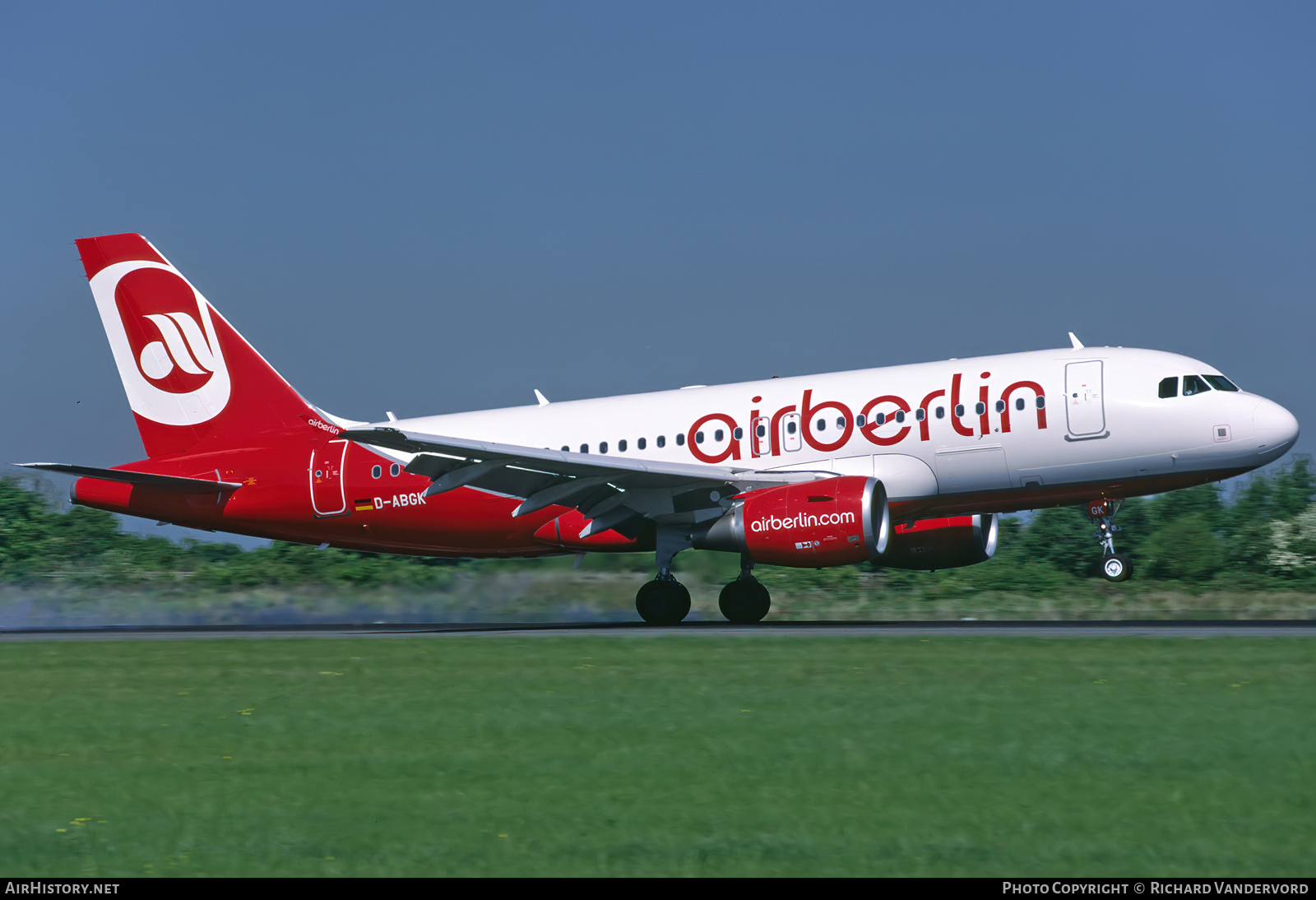 Aircraft Photo of D-ABGK | Airbus A319-112 | Air Berlin | AirHistory.net #744901