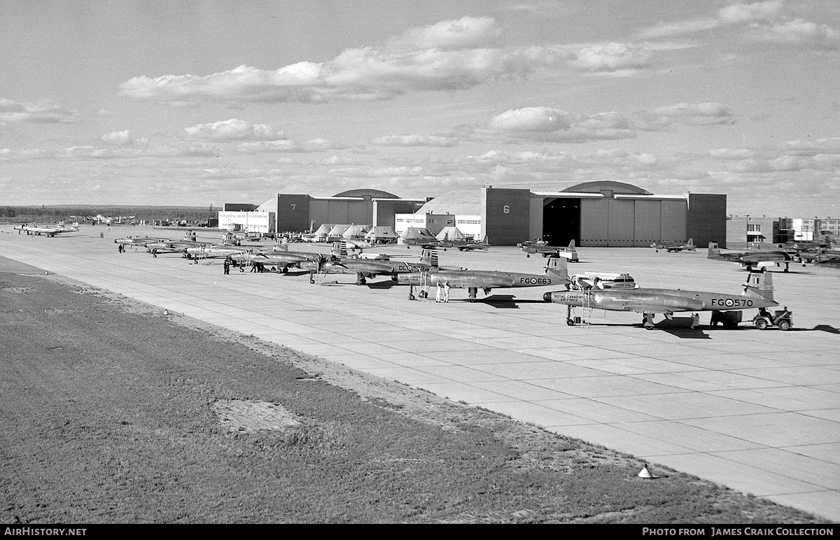 Airport photo of Cold Lake - Group Captain RW McNair (CYOD / YOD) in Alberta, Canada | AirHistory.net #744928