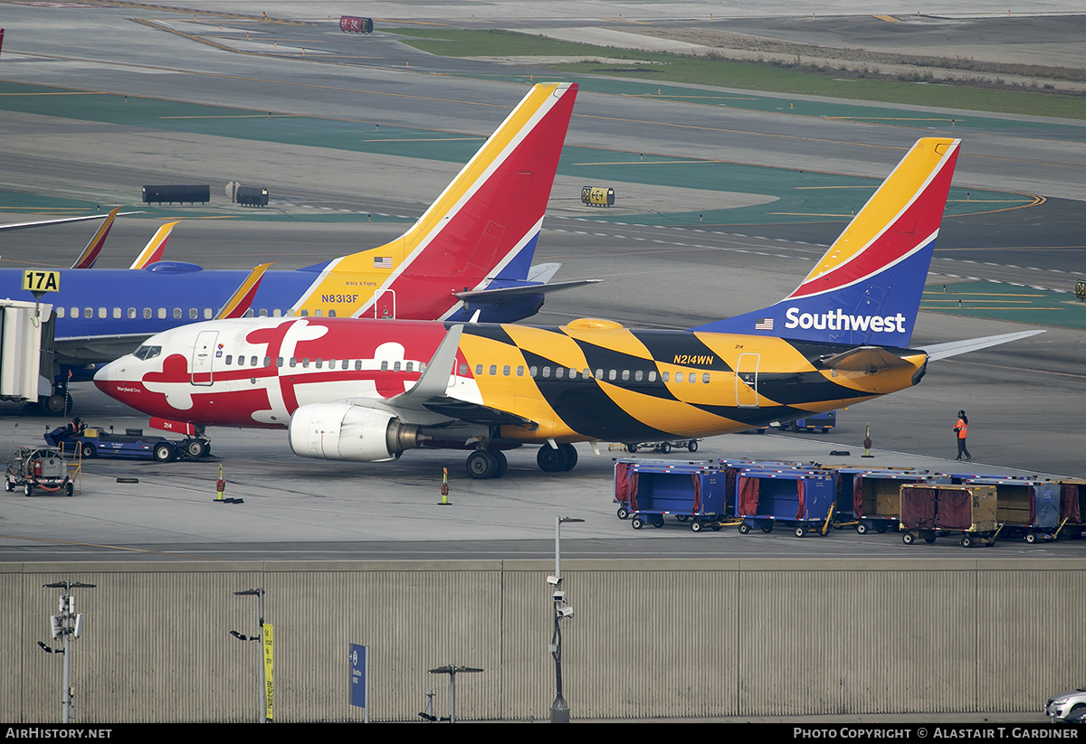 Aircraft Photo of N214WN | Boeing 737-7H4 | Southwest Airlines | AirHistory.net #744985