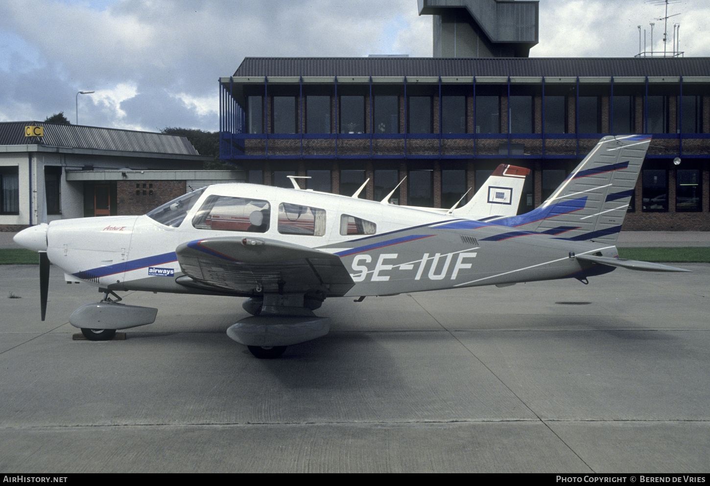 Aircraft Photo of SE-IUF | Piper PA-28-181 Archer II | AirHistory.net #745028