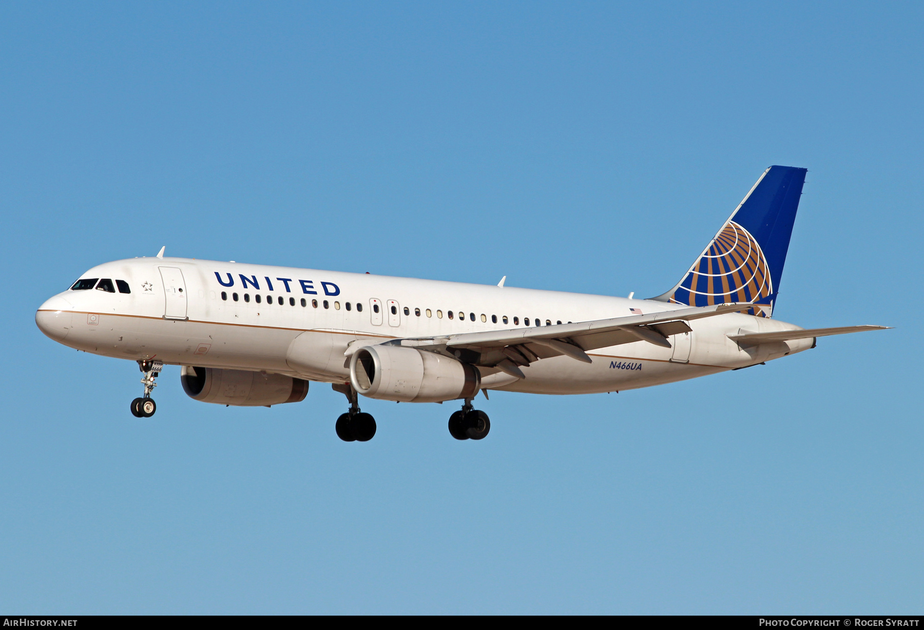 Aircraft Photo of N466UA | Airbus A320-232 | United Airlines | AirHistory.net #745030