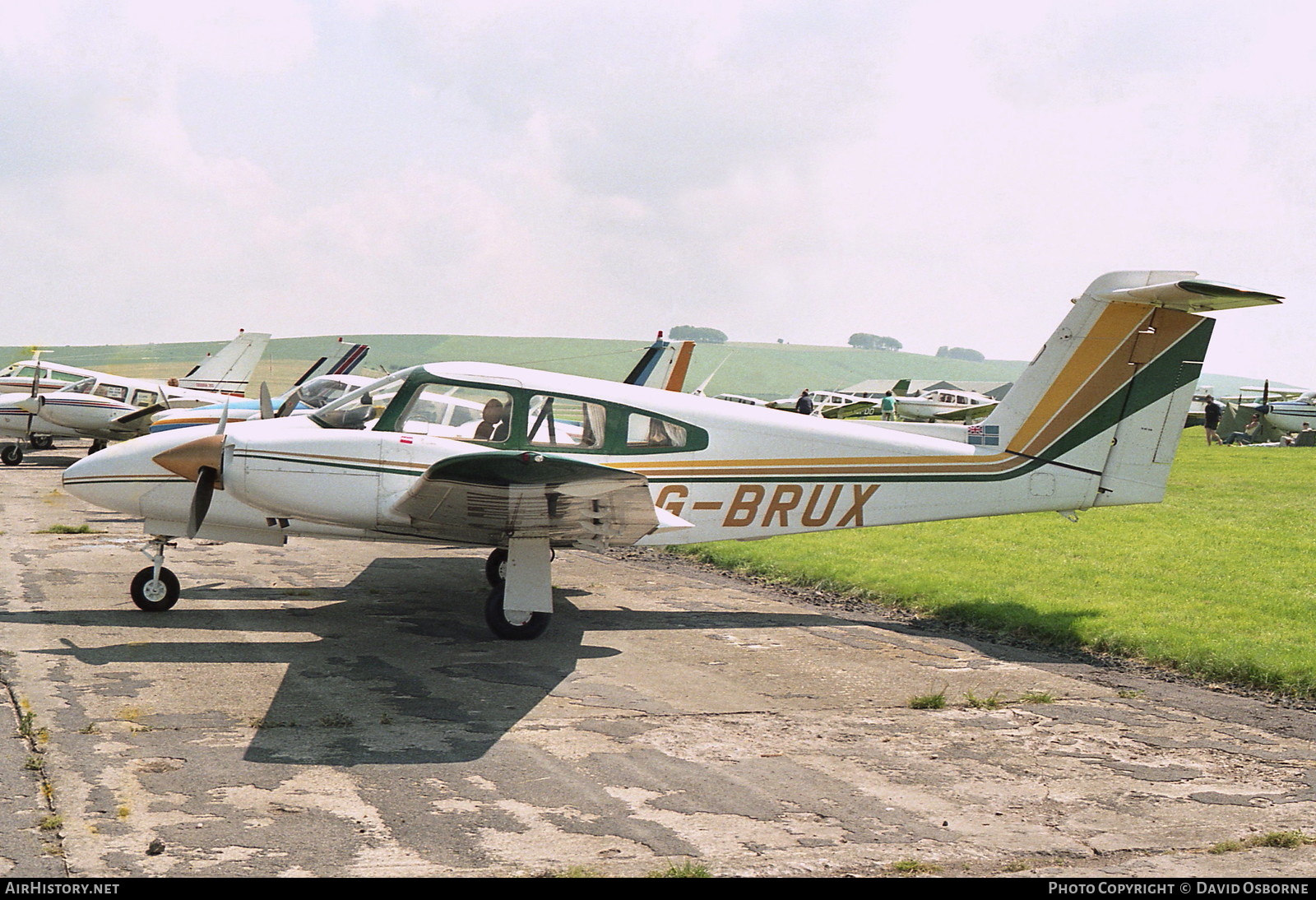 Aircraft Photo of G-BRUX | Piper PA-44-180 Seminole | AirHistory.net #745102