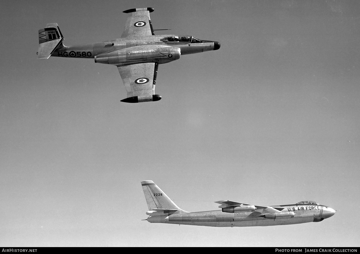 Aircraft Photo of 18680 | Avro Canada CF-100 Canuck Mk.5 | Canada - Air Force | AirHistory.net #745114