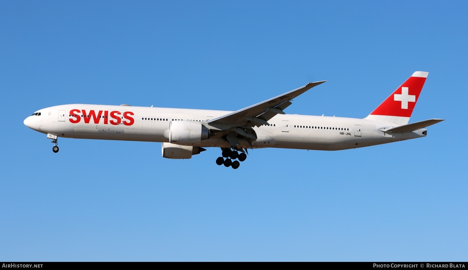 Aircraft Photo of HB-JNL | Boeing 777-300/ER | Swiss International Air Lines | AirHistory.net #745166