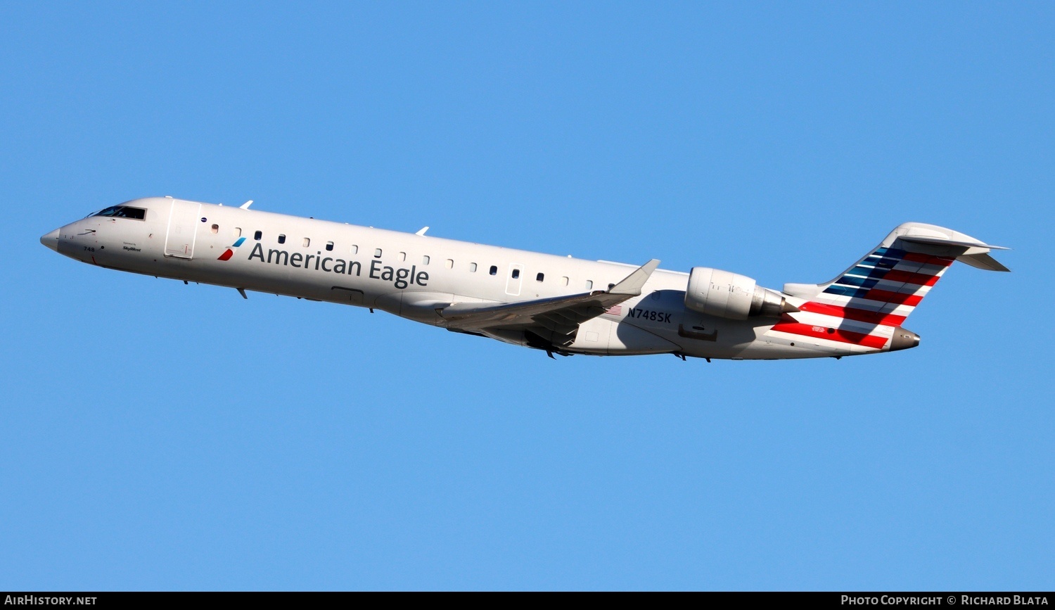 Aircraft Photo of N748SK | Bombardier CRJ-702 (CL-600-2C10) | American Eagle | AirHistory.net #745184