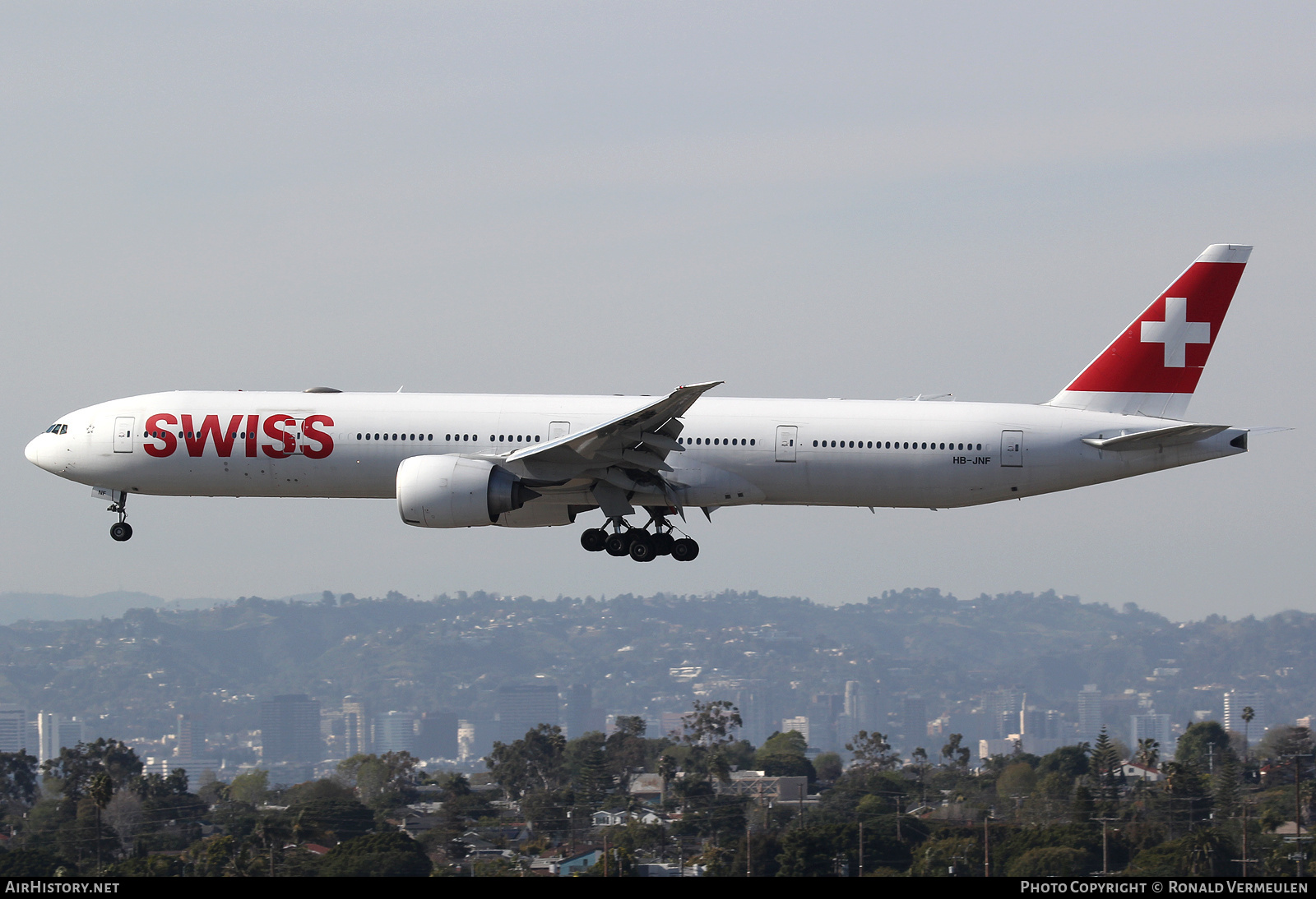 Aircraft Photo of HB-JNF | Boeing 777-3DE/ER | Swiss International Air Lines | AirHistory.net #745220