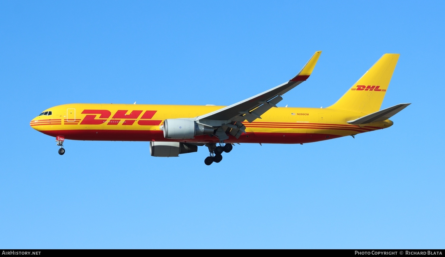 Aircraft Photo of N290CM | Boeing 767-381/ER(BDSF) | DHL International | AirHistory.net #745224