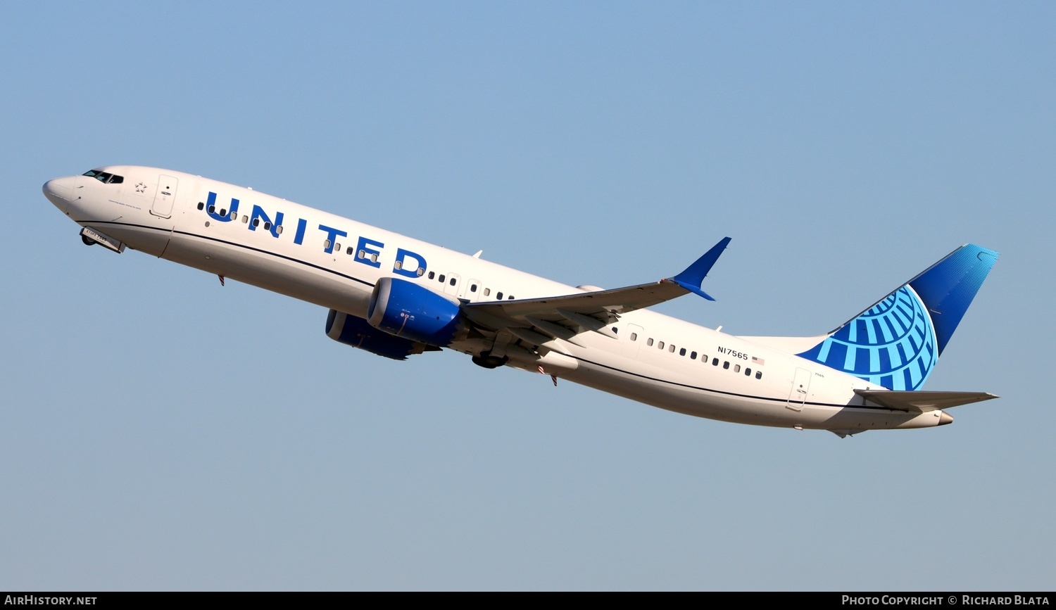 Aircraft Photo of N17565 | Boeing 737-9 Max 9 | United Airlines | AirHistory.net #745233