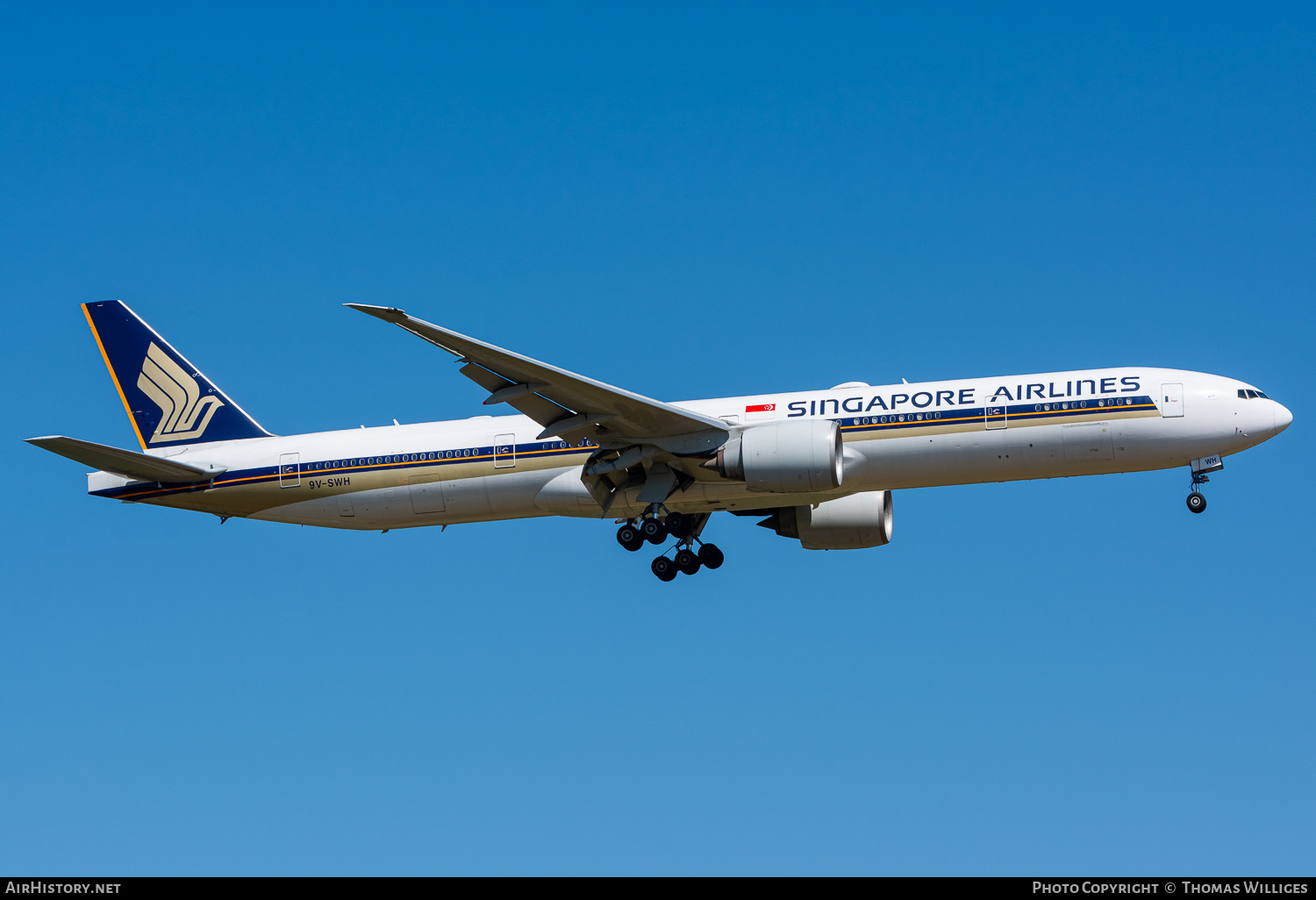 Aircraft Photo of 9V-SWH | Boeing 777-312/ER | Singapore Airlines | AirHistory.net #745268