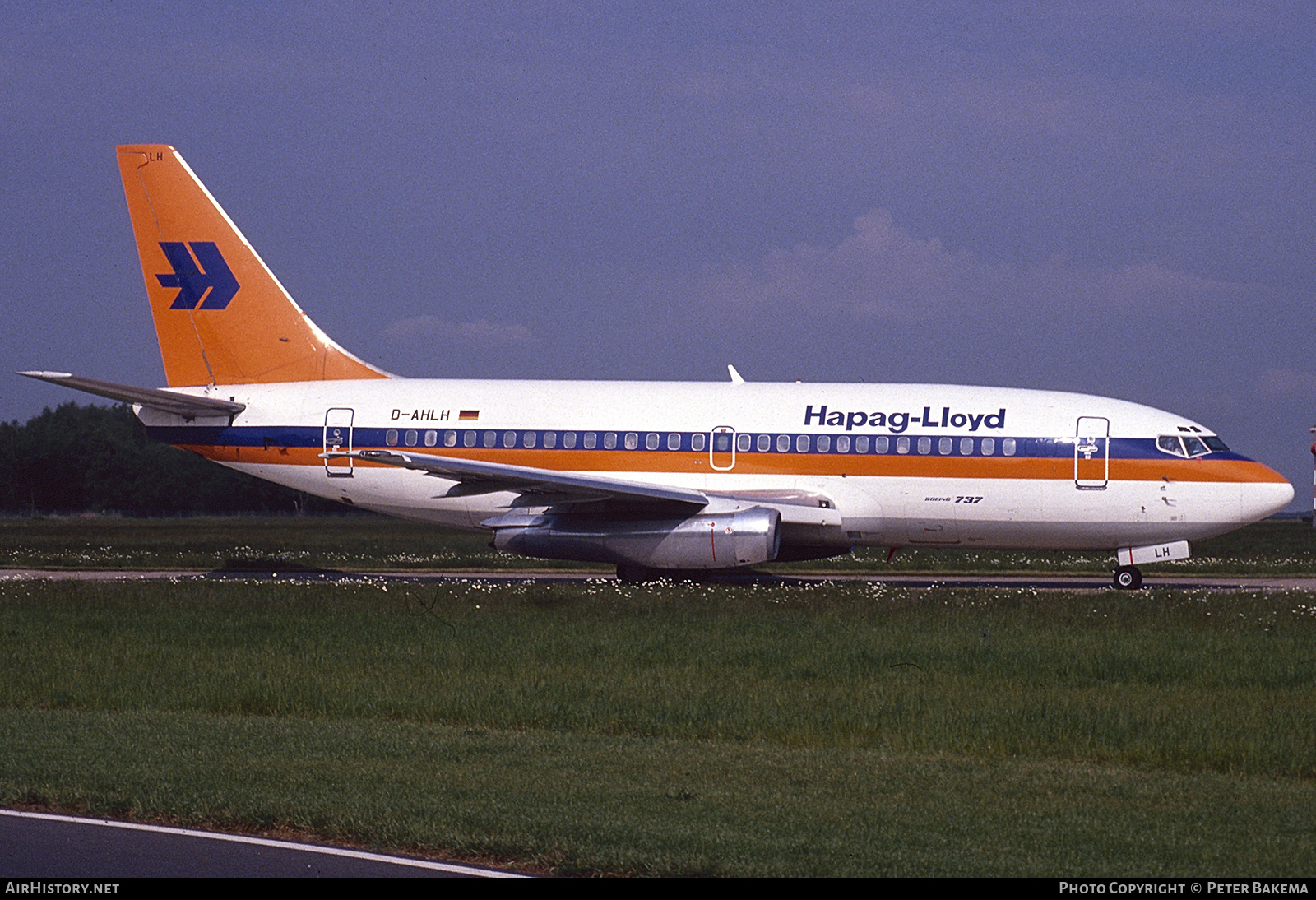 Aircraft Photo of D-AHLH | Boeing 737-2K5/Adv | Hapag-Lloyd | AirHistory.net #745343