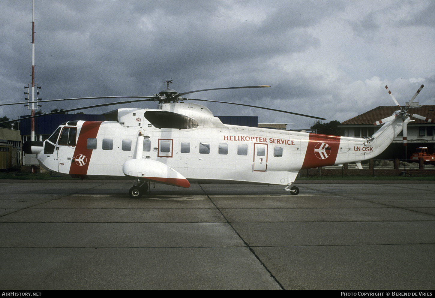 Aircraft Photo of LN-OSK | Sikorsky S-61N | Helikopter Service | AirHistory.net #745369