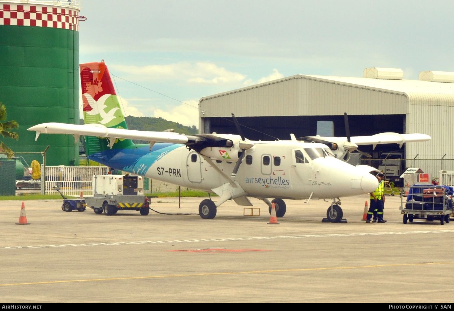 Aircraft Photo of S7-PRN | Viking DHC-6-400 Twin Otter | Air Seychelles | AirHistory.net #745405