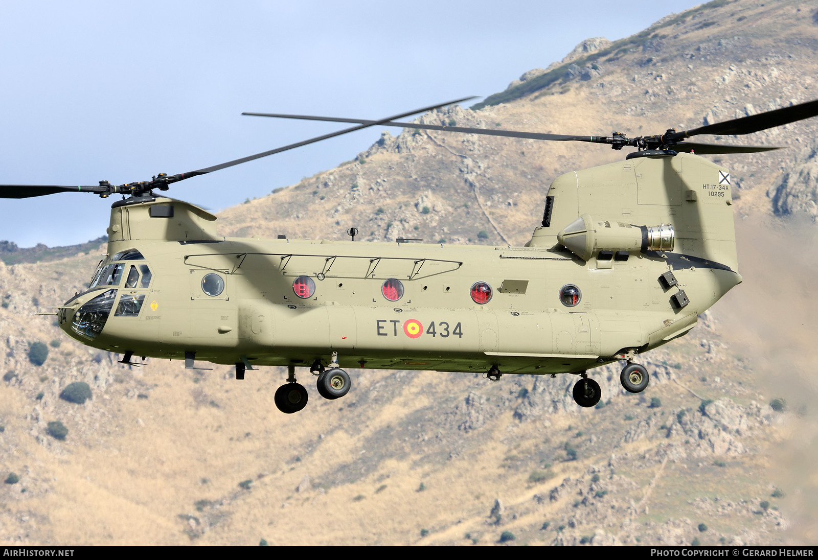 Aircraft Photo of HT17-34A / 10295 | Boeing CH-47F Chinook (414) | Spain - Army | AirHistory.net #745455