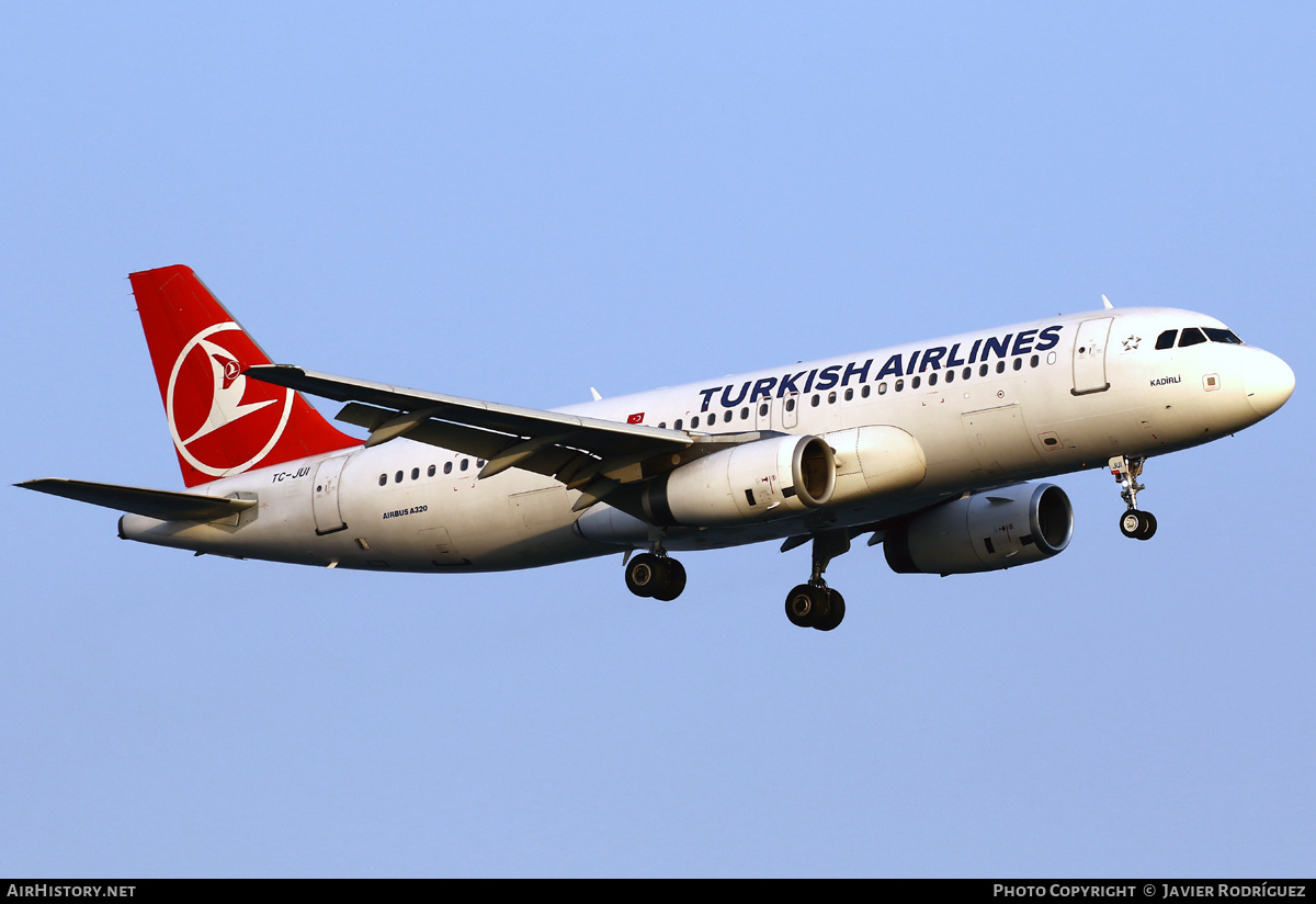 Aircraft Photo of TC-JUI | Airbus A320-232 | Turkish Airlines | AirHistory.net #745507
