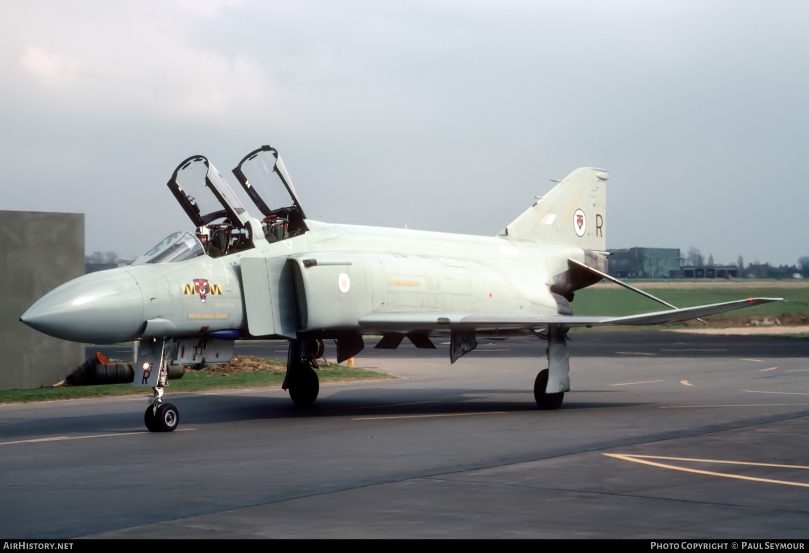Aircraft Photo of ZE354 | McDonnell Douglas F-4J(UK) Phantom | UK - Air Force | AirHistory.net #745555