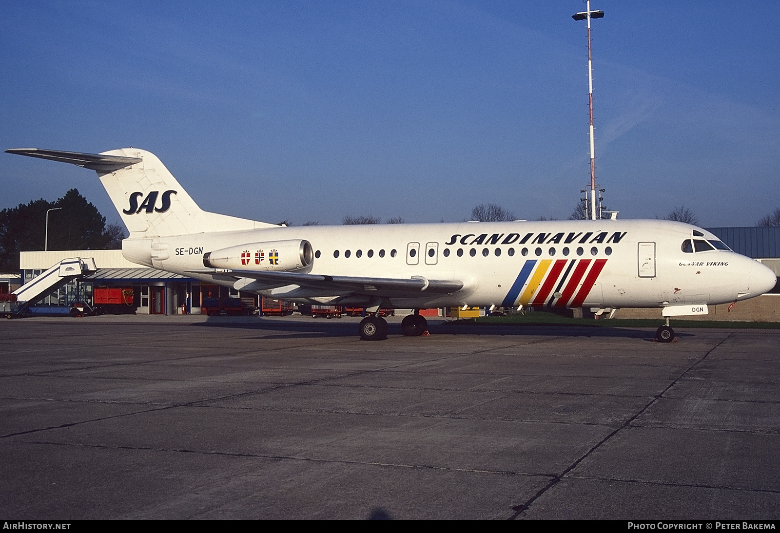 Aircraft Photo of SE-DGN | Fokker F28-4000 Fellowship | Scandinavian Airlines - SAS | AirHistory.net #745645