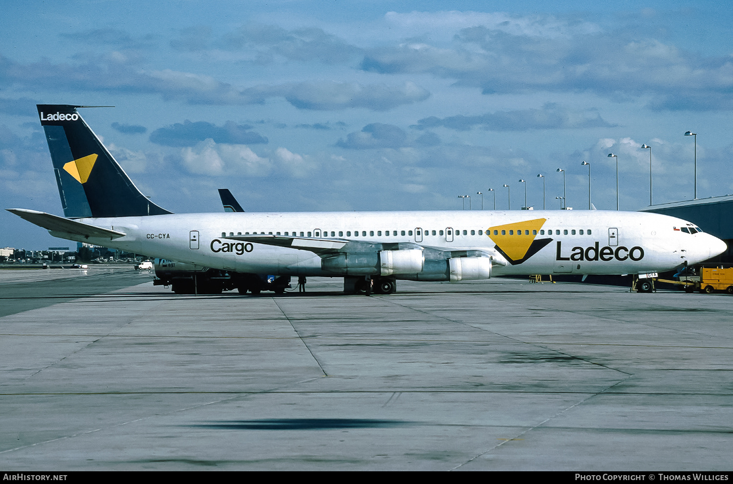 Aircraft Photo of CC-CYA | Boeing 707-327C | Ladeco Cargo | AirHistory.net #745760