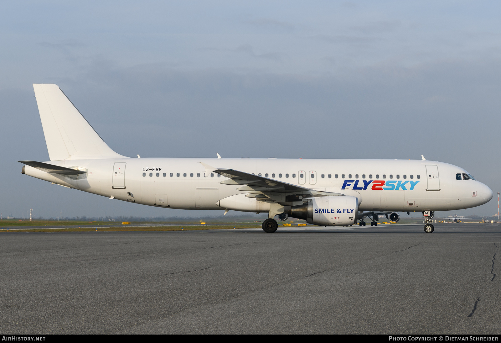 Aircraft Photo of LZ-FSF | Airbus A320-214 | Fly2Sky | AirHistory.net #745774
