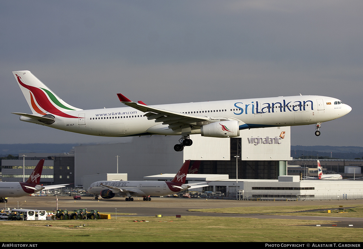 Aircraft Photo of 4R-ALP | Airbus A330-343 | SriLankan Airlines | AirHistory.net #745895