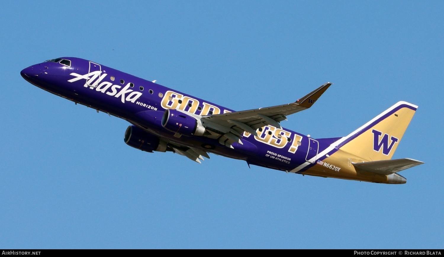 Aircraft Photo of N662QX | Embraer 175LR (ERJ-170-200LR) | Alaska Airlines | AirHistory.net #745980