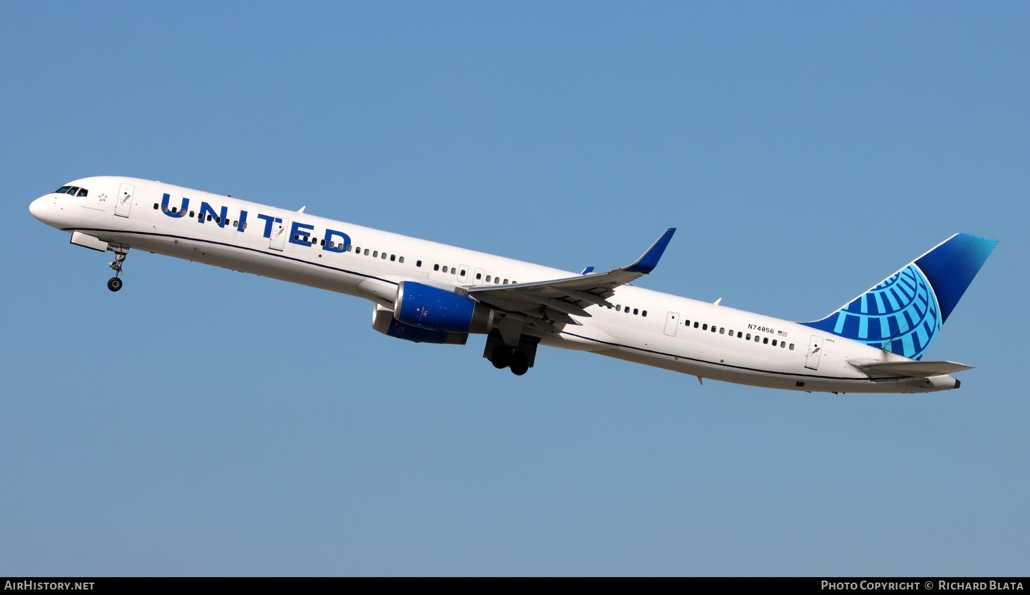 Aircraft Photo of N74856 | Boeing 757-324 | United Airlines | AirHistory.net #746041