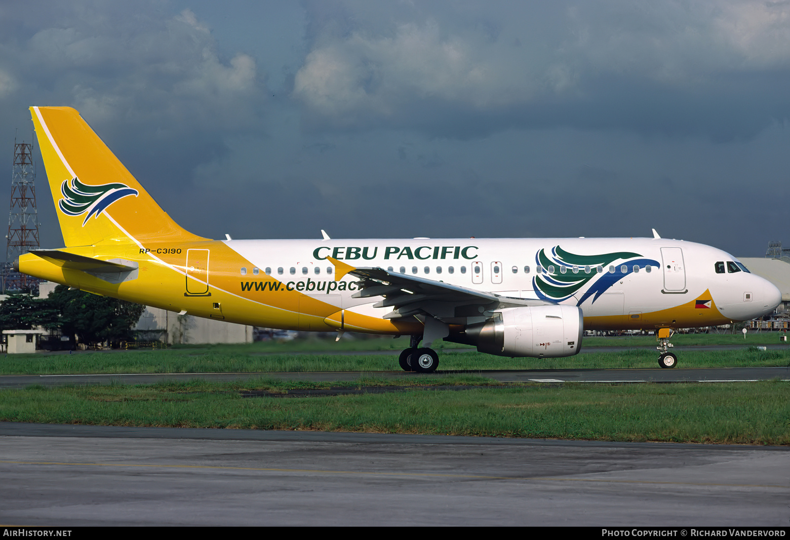 Aircraft Photo of RP-C3190 | Airbus A319-111 | Cebu Pacific Air | AirHistory.net #746050