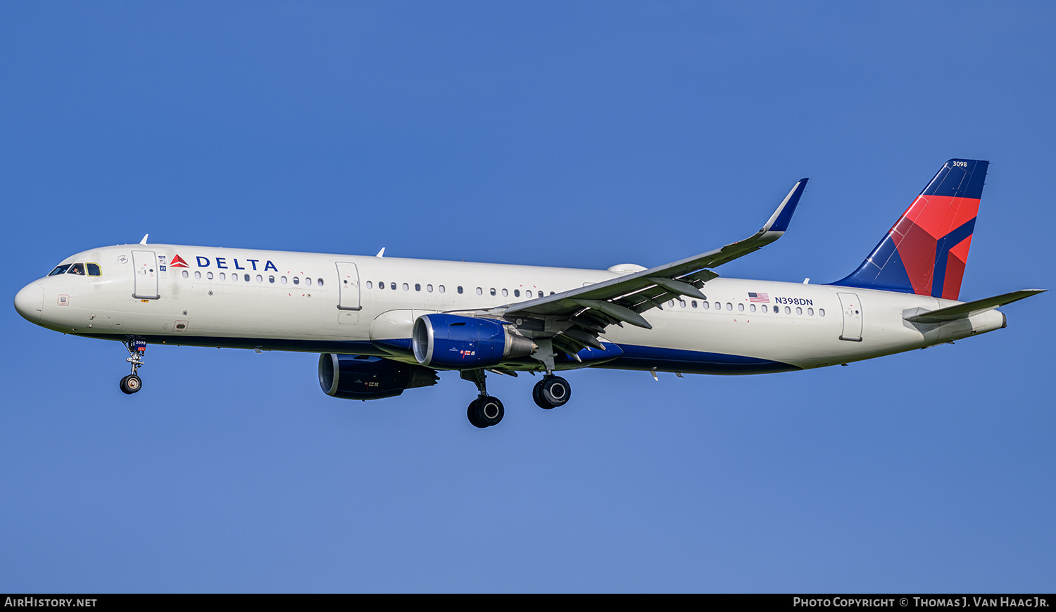 Aircraft Photo of N398DN | Airbus A321-211 | Delta Air Lines | AirHistory.net #746252