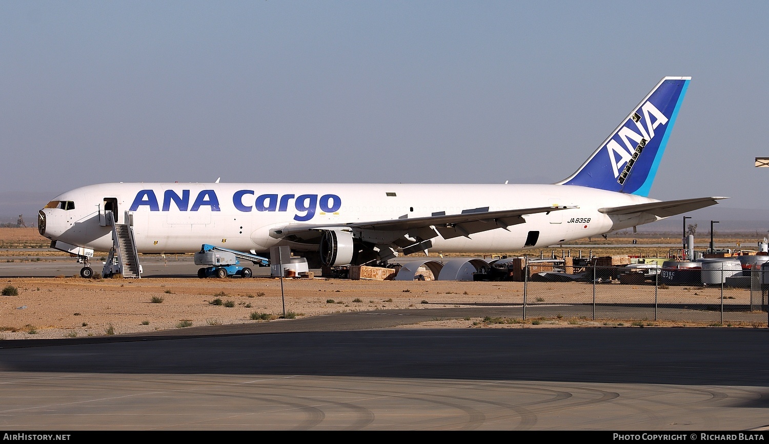 Aircraft Photo of JA8358 | Boeing 767-381/ER | All Nippon Airways - ANA Cargo | AirHistory.net #746282