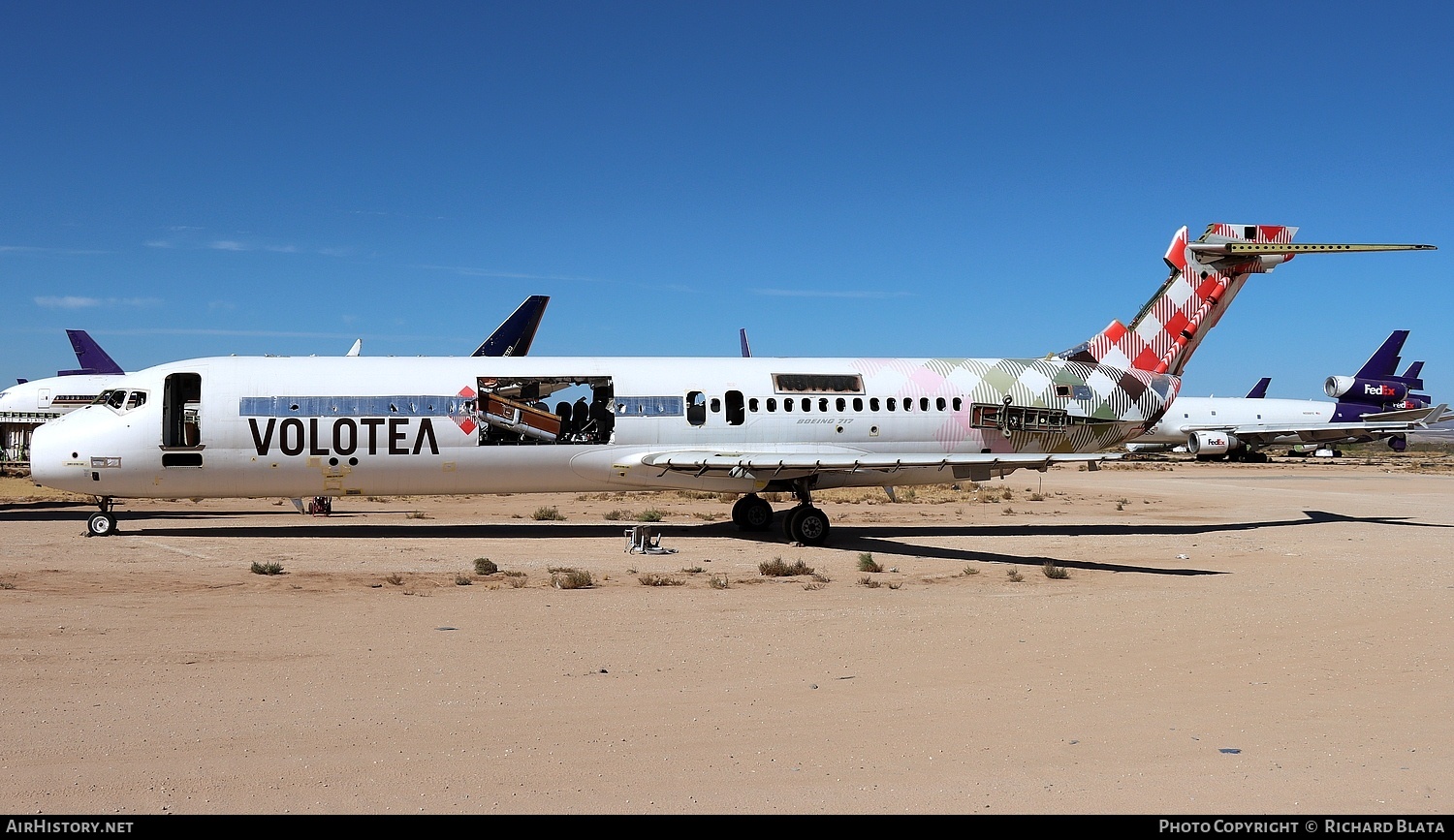 Aircraft Photo of N817BC | Boeing 717-2BL | Volotea | AirHistory.net #746311