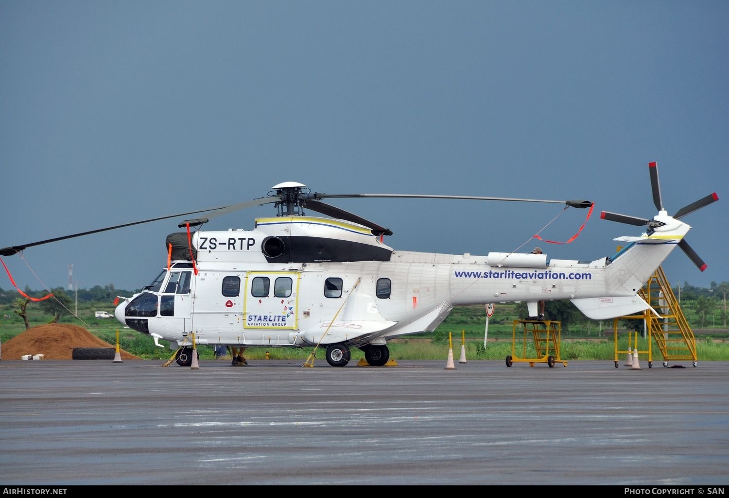 Aircraft Photo of ZS-RTP | Eurocopter AS-332C1e Super Puma | Starlite Aviation | AirHistory.net #746317