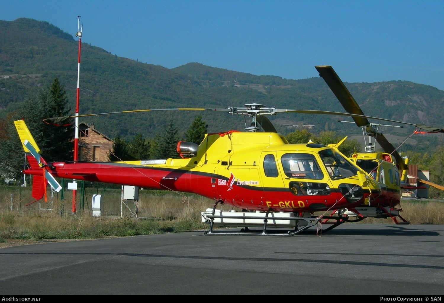 Aircraft Photo of F-GKLD | Aerospatiale AS-350B-3 Ecureuil | Heli Protection Europe | AirHistory.net #746350