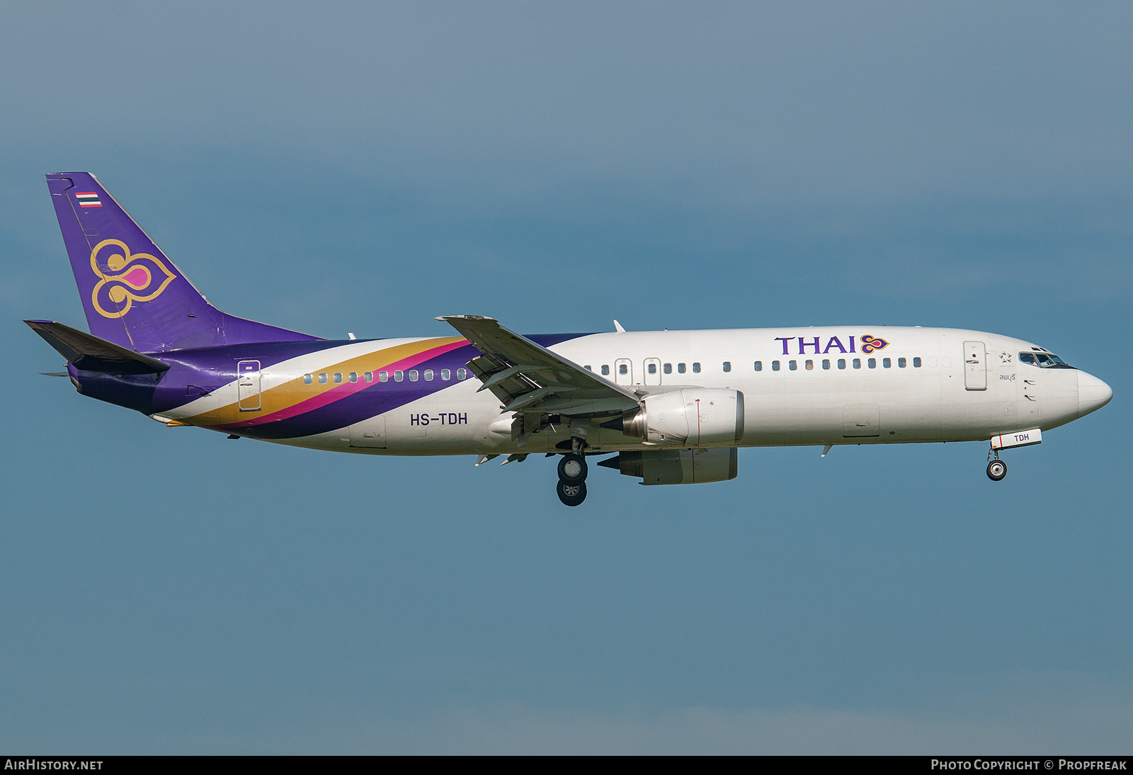 Aircraft Photo of HS-TDH | Boeing 737-4D7 | Thai Airways International | AirHistory.net #746357