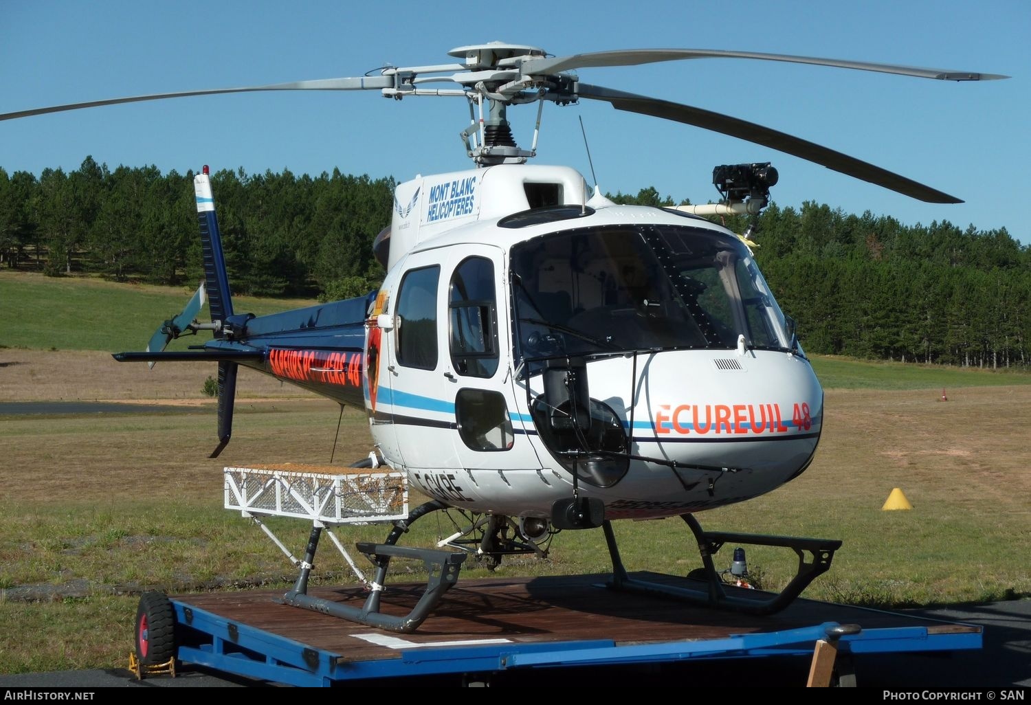 Aircraft Photo of F-GKBE | Aerospatiale AS-350B-2 Ecureuil | Mont Blanc Hélicoptères | AirHistory.net #746382