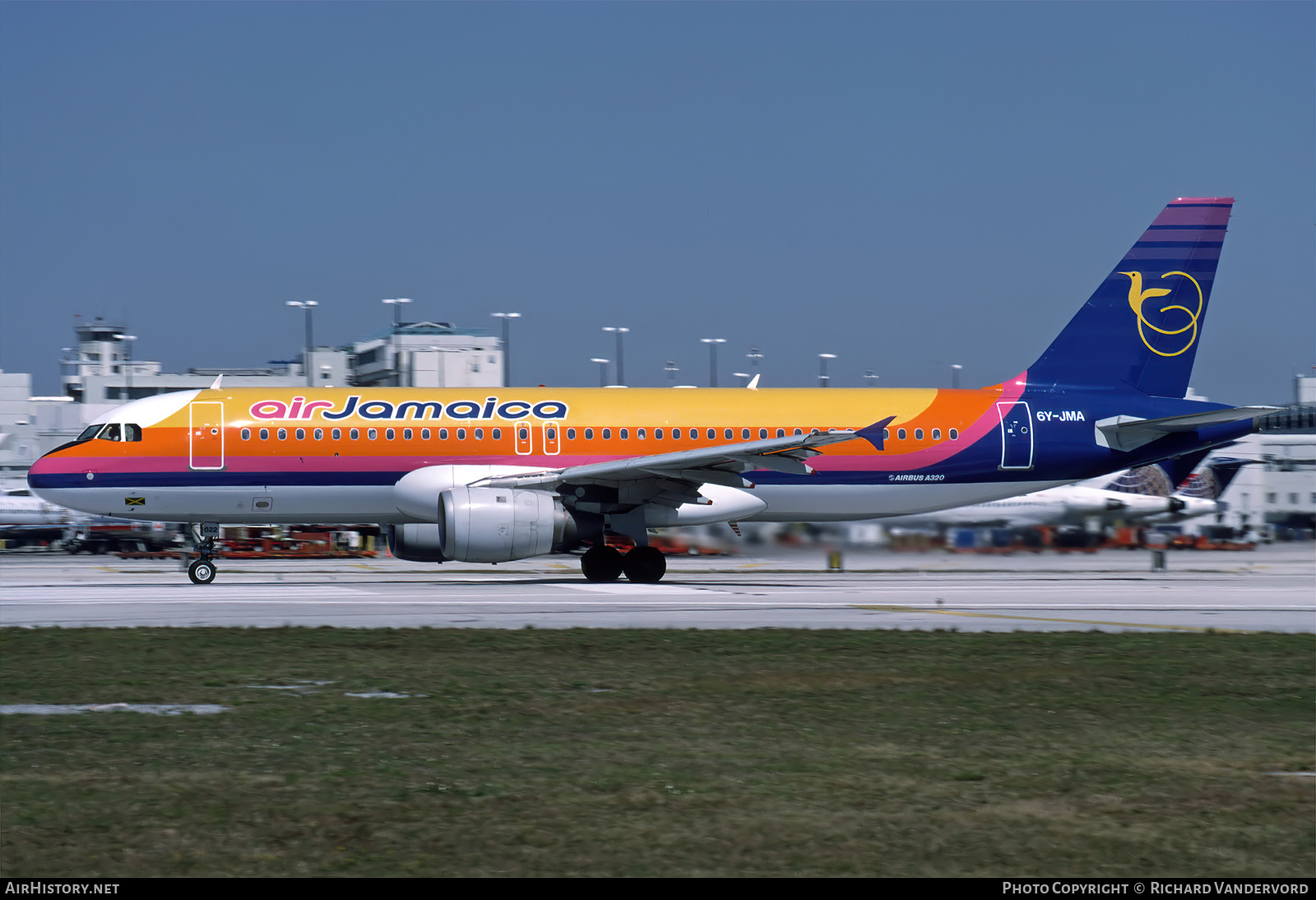 Aircraft Photo of 6Y-JMA | Airbus A320-212 | Air Jamaica | AirHistory.net #746387