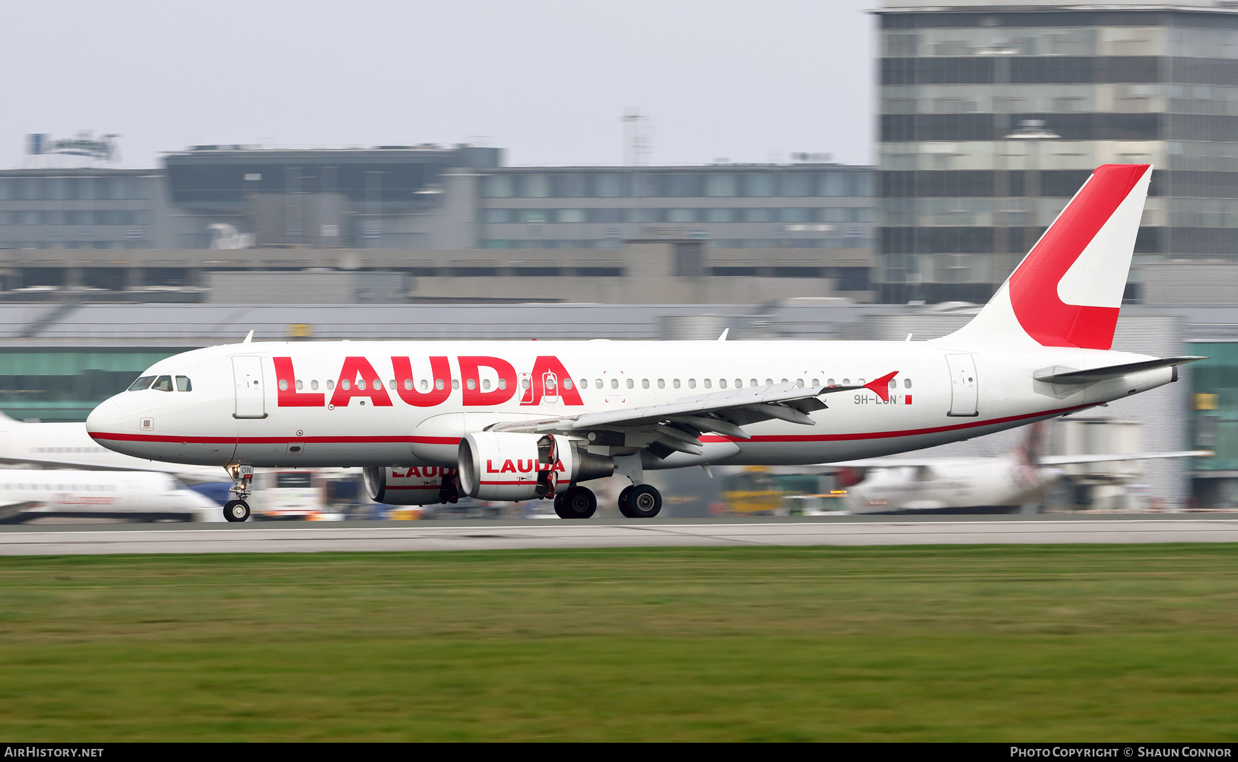 Aircraft Photo of 9H-LON | Airbus A320-214 | Lauda | AirHistory.net #746455