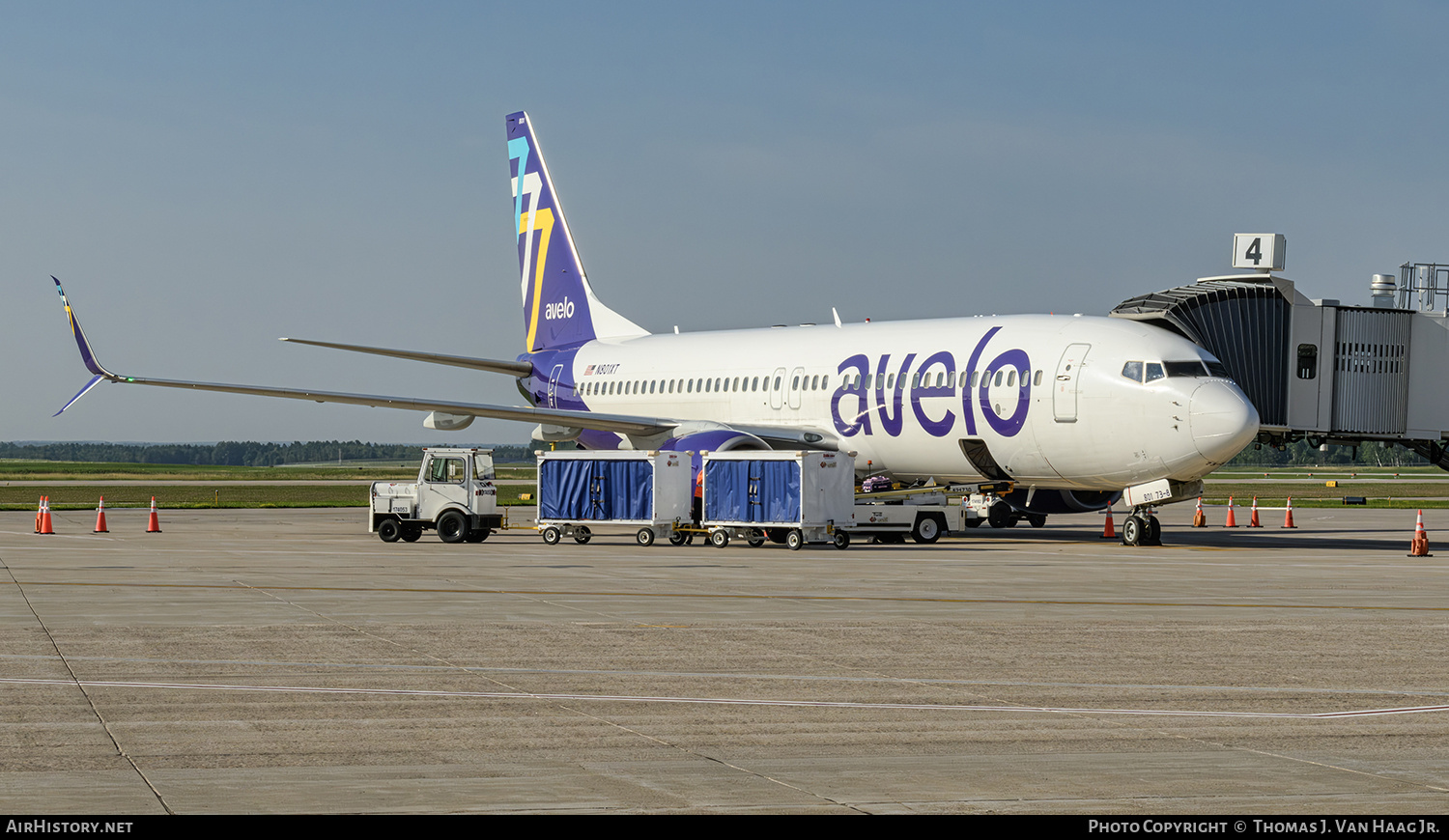 Aircraft Photo of N801XT | Boeing 737-86N | Avelo Airlines | AirHistory.net #746509