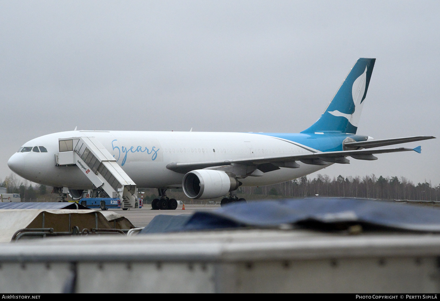Aircraft Photo of 4L-UCK | Airbus A300B4-605R(F) | AirHistory.net #746552