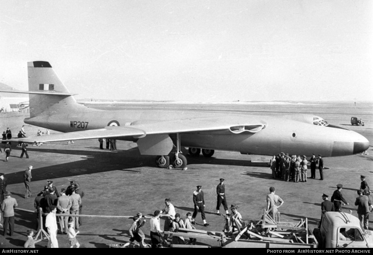 Aircraft Photo of WP207 | Vickers Valiant B1 | UK - Air Force | AirHistory.net #746584