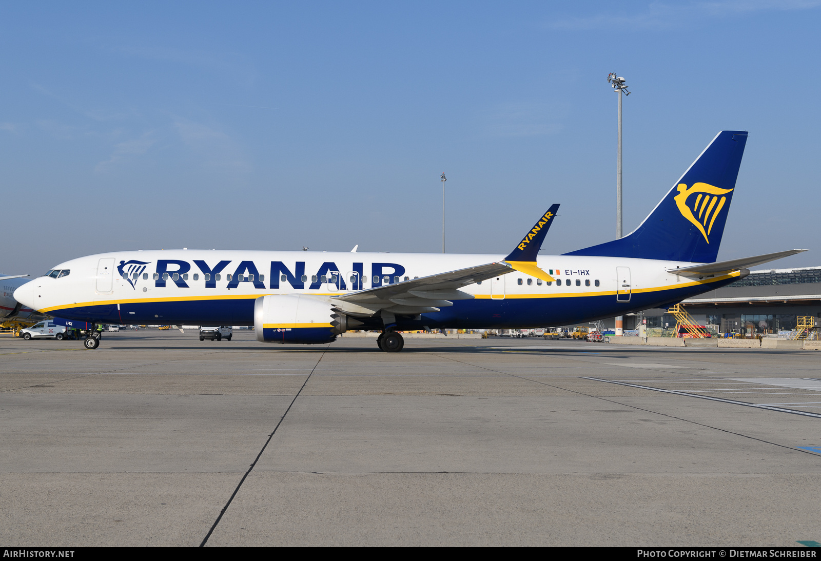 Aircraft Photo of EI-IHX | Boeing 737-8200 Max 200 | Ryanair | AirHistory.net #746642
