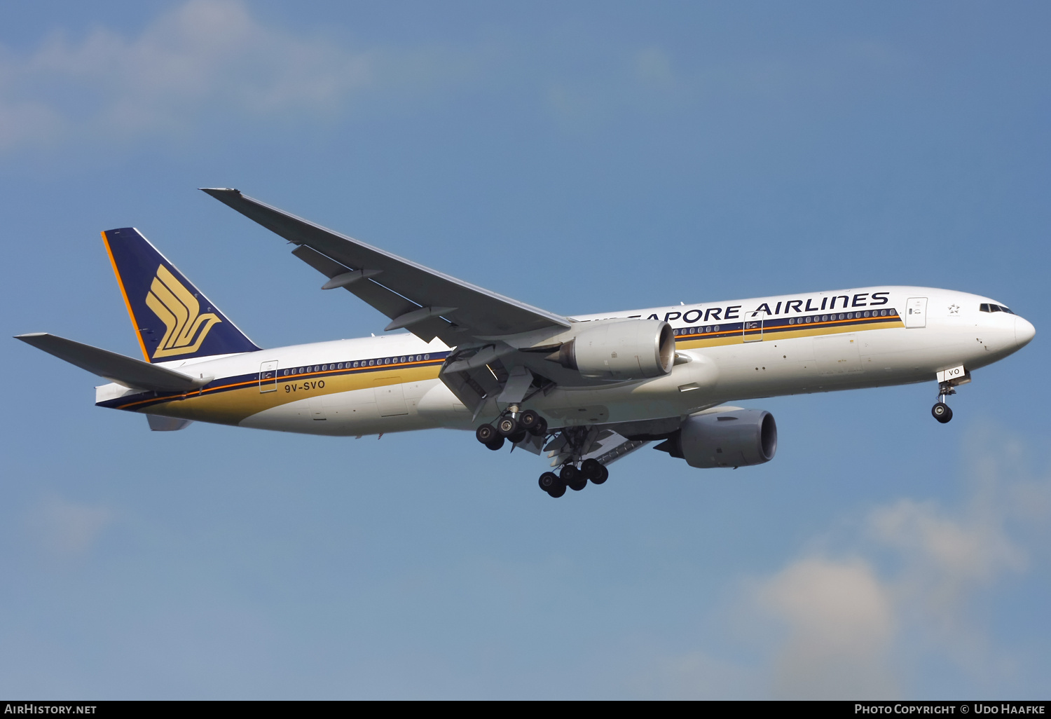 Aircraft Photo of 9V-SVO | Boeing 777-212/ER | Singapore Airlines | AirHistory.net #746855