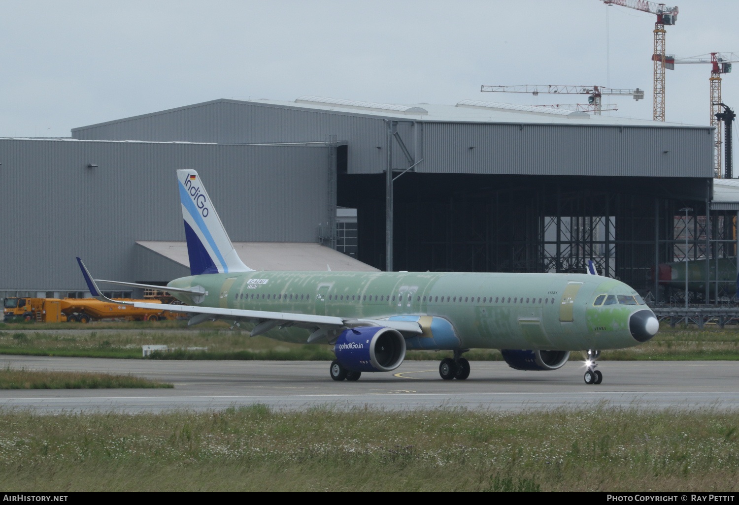 Aircraft Photo of D-AZAU | Airbus A321-251NX | IndiGo | AirHistory.net #746868