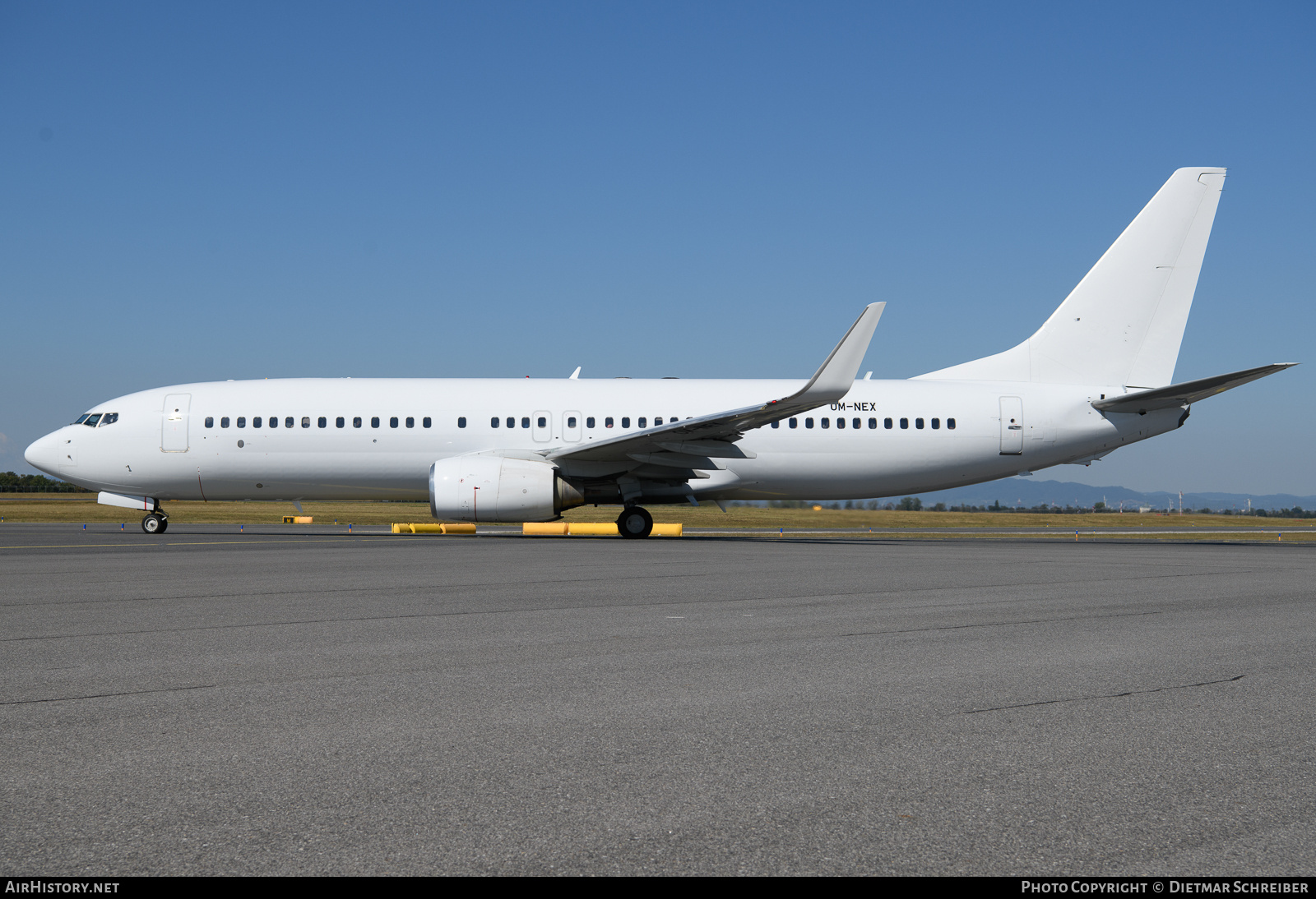 Aircraft Photo of OM-NEX | Boeing 737-8KN | AirExplore - Axe | AirHistory.net #746958