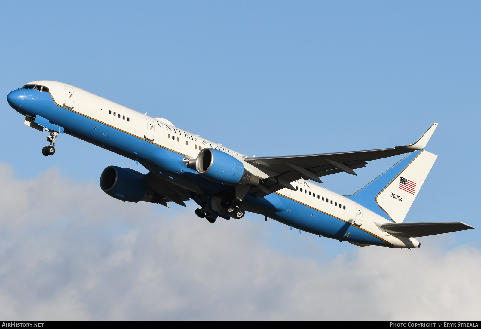 Aircraft Photo of 99-0004 / 90004 | Boeing C-32A (757-200) | USA - Air Force | AirHistory.net #747061