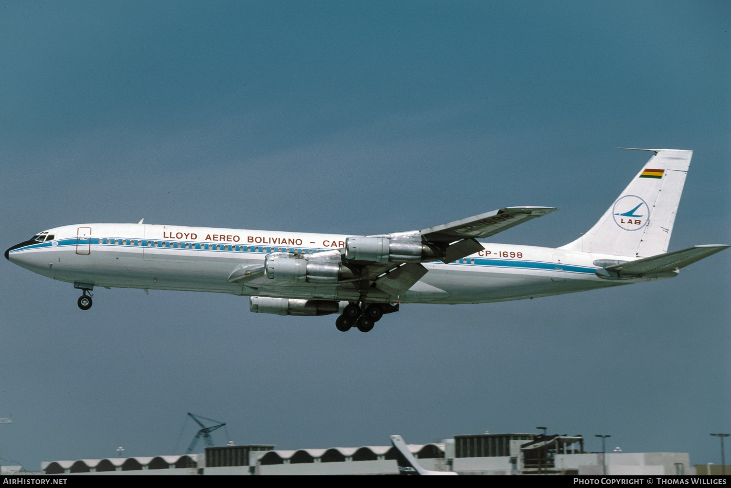 Aircraft Photo of CP-1698 | Boeing 707-323C | Lloyd Aereo Boliviano - LAB | AirHistory.net #747071