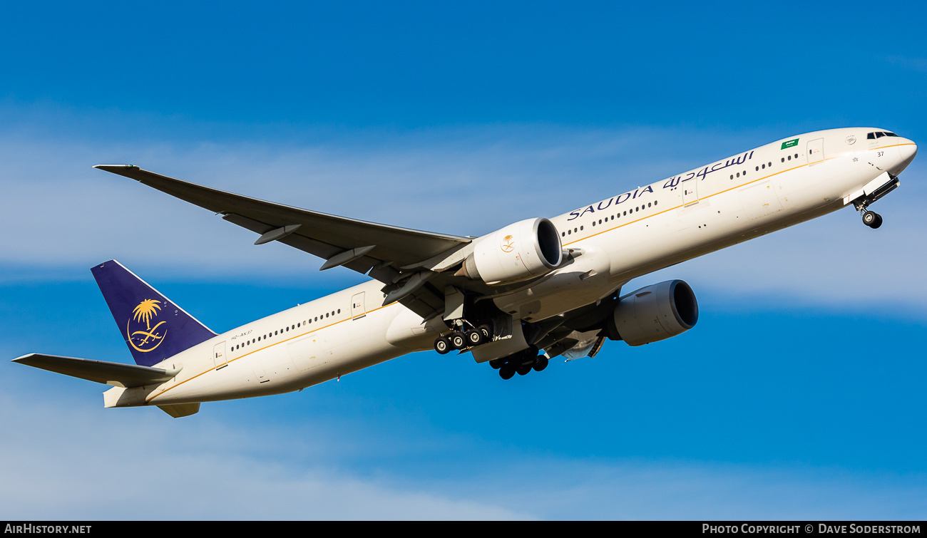 Aircraft Photo of HZ-AK37 | Boeing 777-300/ER | Saudia - Saudi Arabian Airlines | AirHistory.net #747110